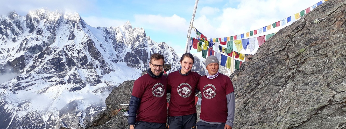 Gokyo With Everest Base Camp Trek image1 